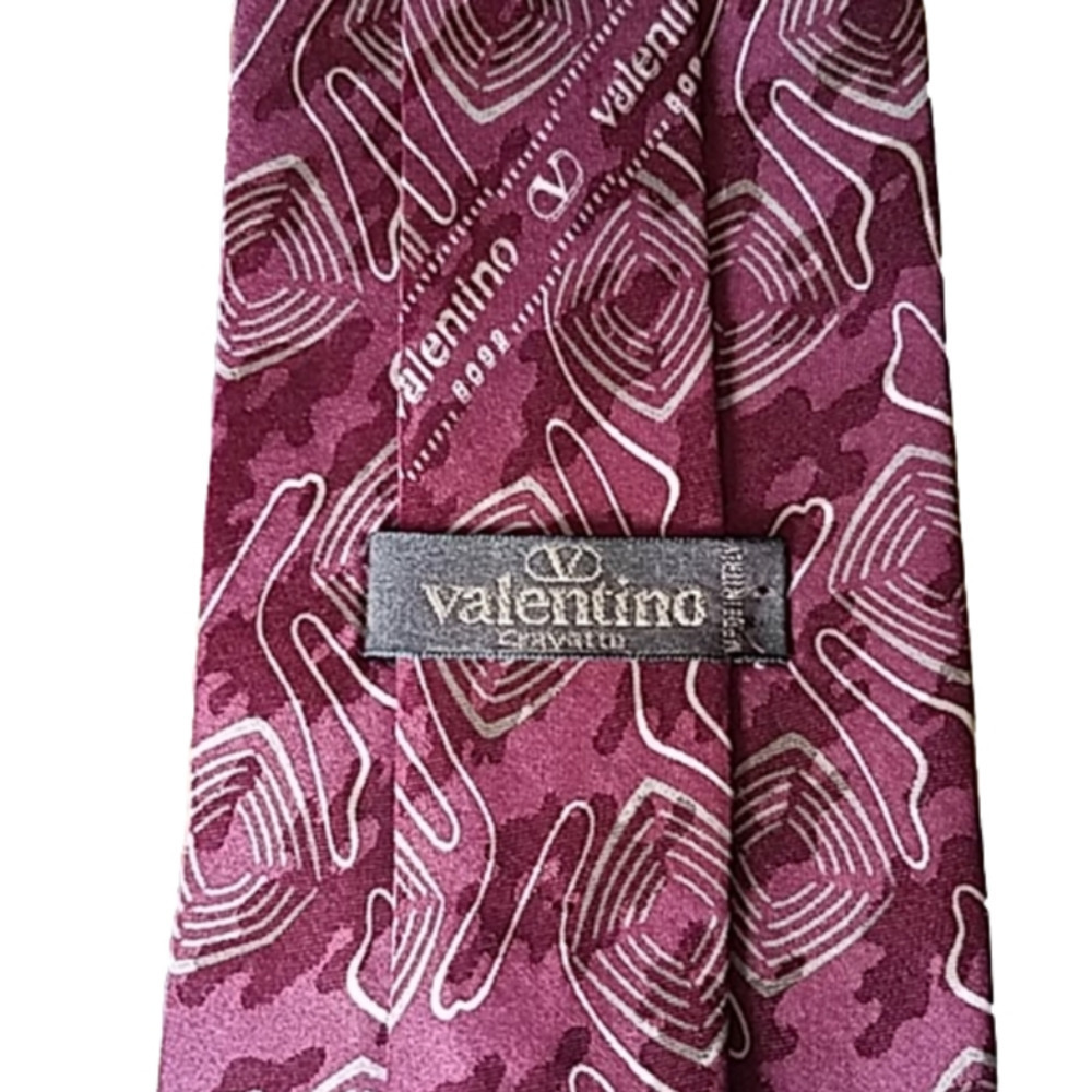 𝅺Valentino Garavani Vintage Italian Silk Men Necktie Burgundy Gold Geometrical